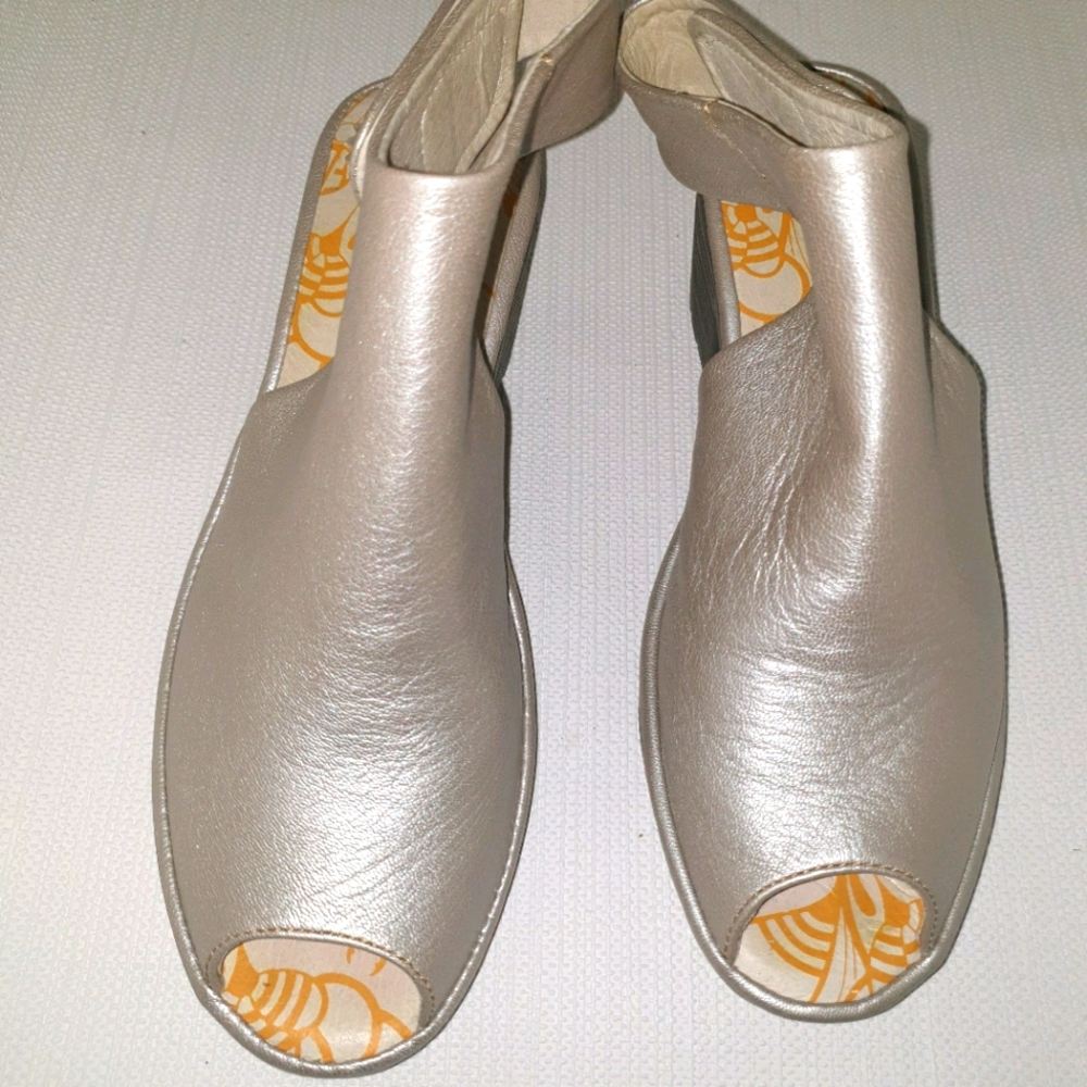 Fly london peep toe shoe woman size 8-8.5